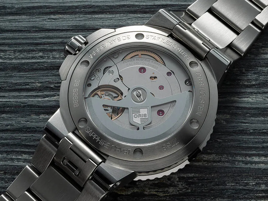 Aquis Date Calibre 400 - Bracelet - 43.5mm - Ref. 01 400 7763 4135-07 8 24 09PEB