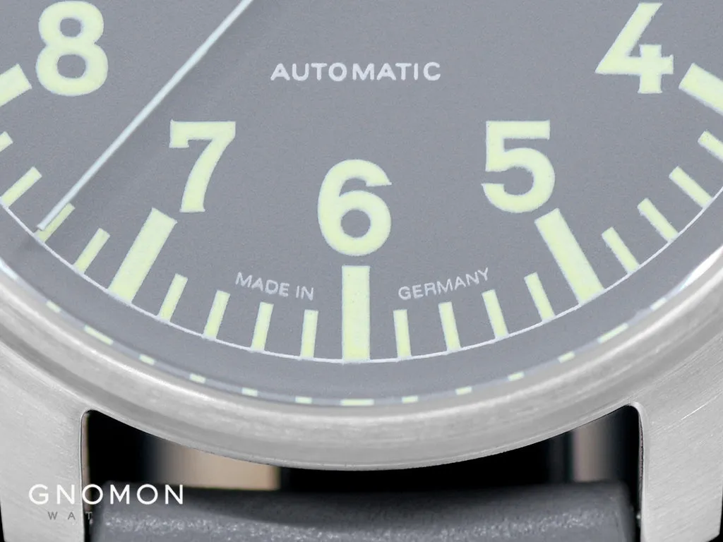 Aviator Gray 42 Beo Automatic 7H153-L - Sapphire