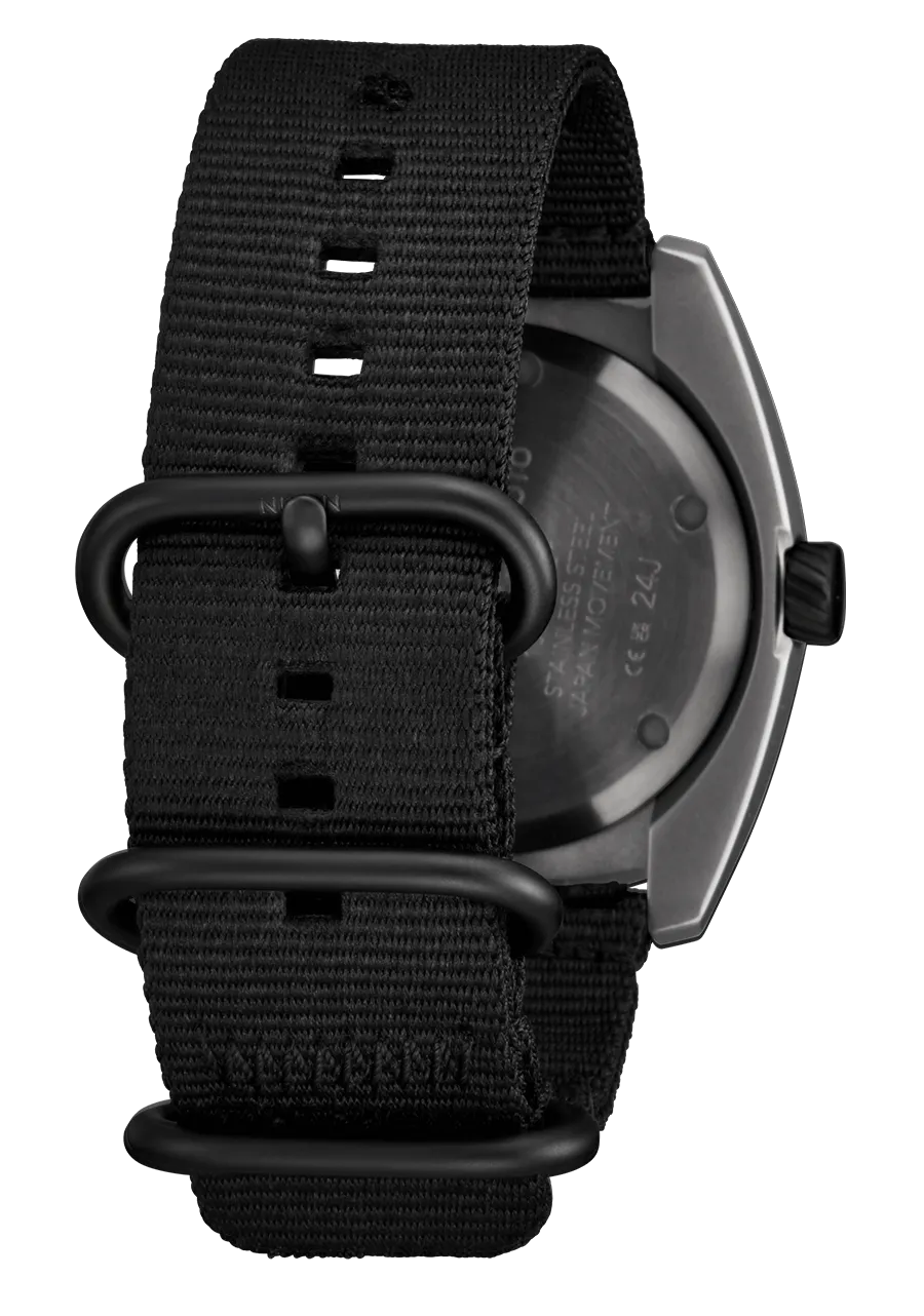 Clutch 42 - Matte Gunmetal / Hot Sauce