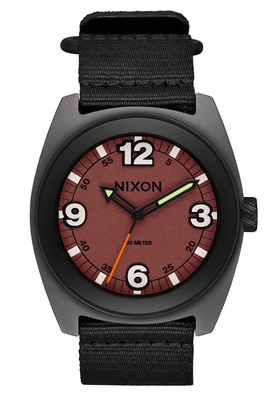 Clutch 42 - Matte Gunmetal / Hot Sauce