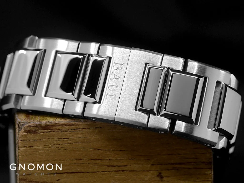 Engineer III Marvelight Chronometer Black Ref. NM9026C-S27C-BK - 904L Steel