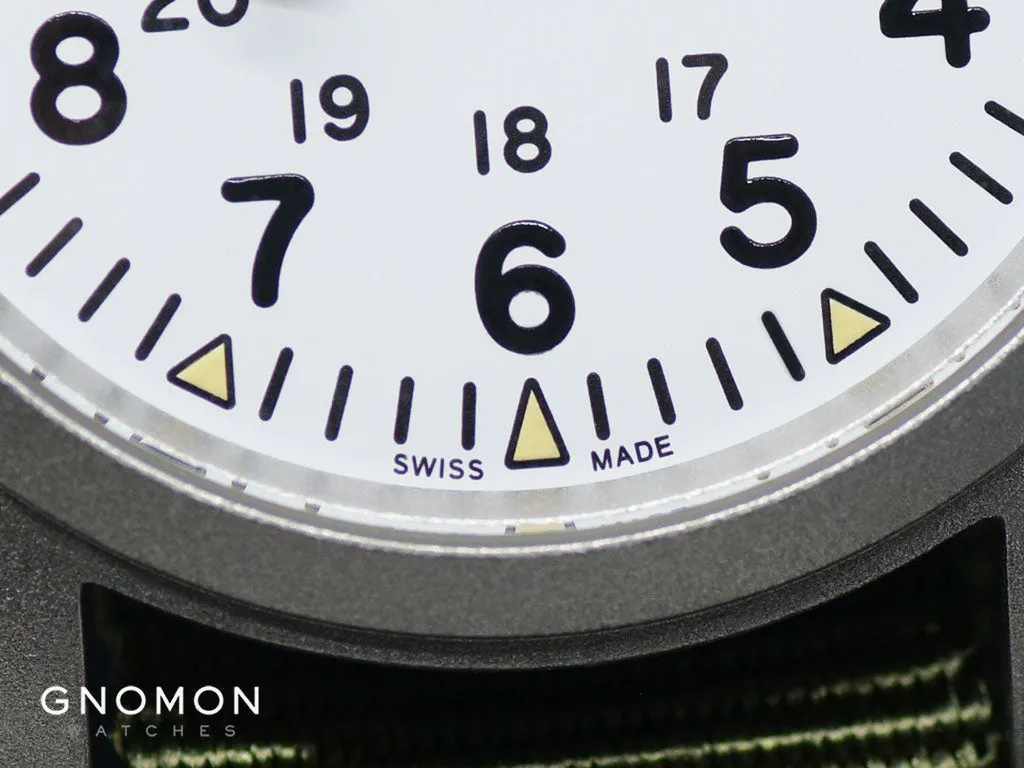 Khaki Field Mechanical Handwinding White 38 - Green Nylon Strap Ref. H69439411