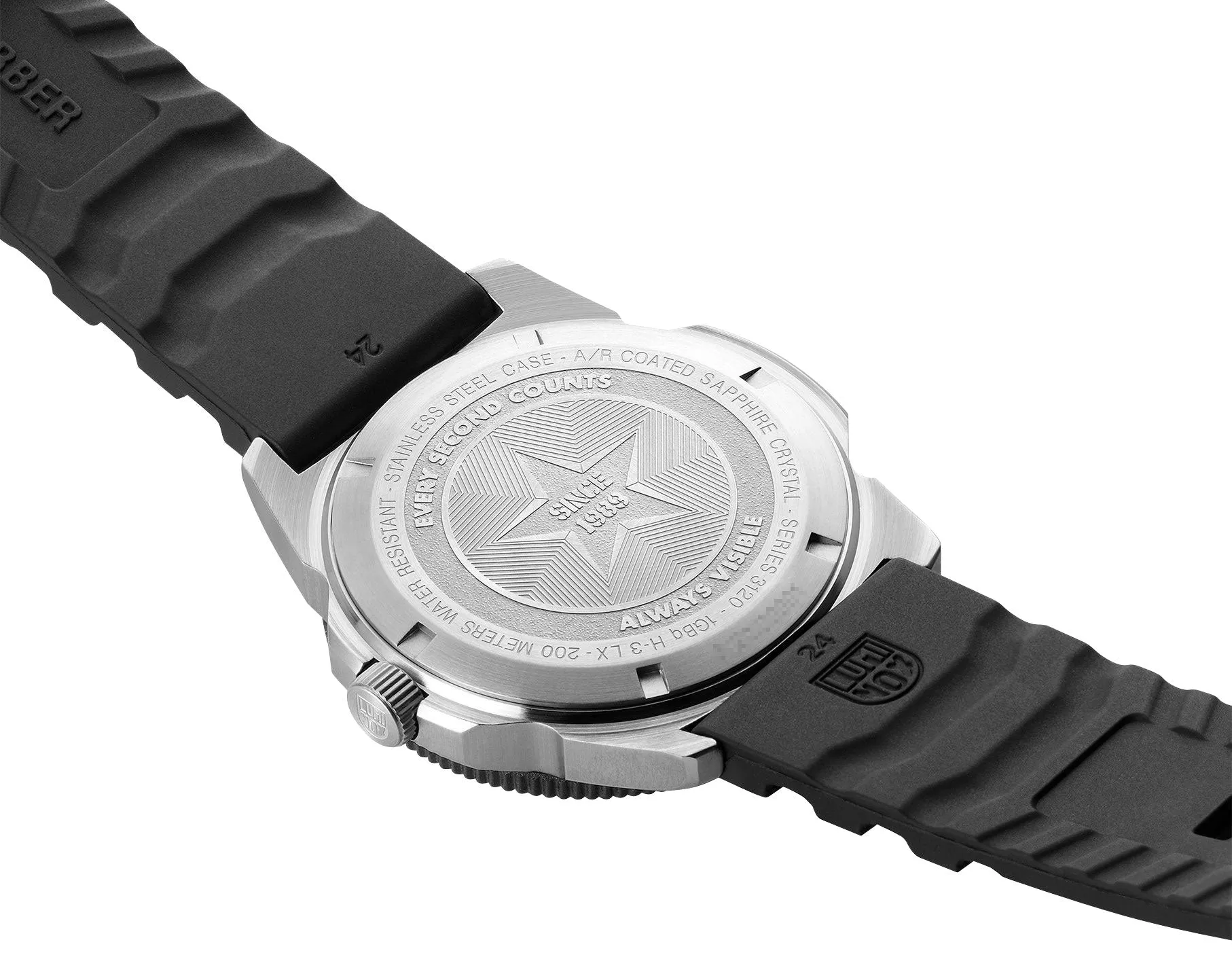 Luminox Pacific Diver Stainless Steel Red Dial Black Rubber Strap Date Divers Quartz Mens Watch XS.3135