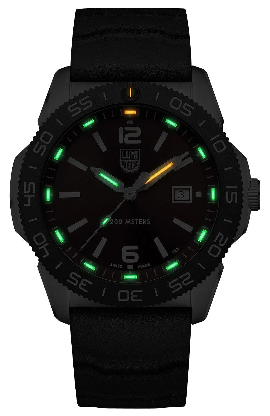 Luminox Pacific Diver Stainless Steel Red Dial Black Rubber Strap Date Divers Quartz Mens Watch XS.3135