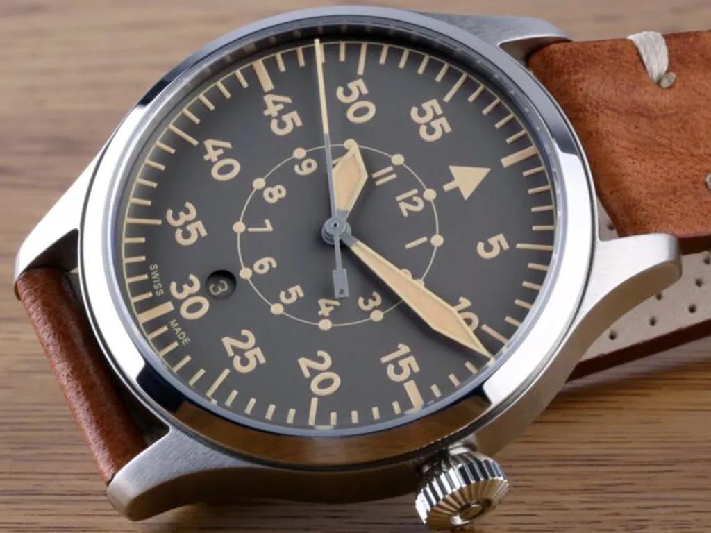 Nav B-Uhr 42 B-Muster Vintage Beige