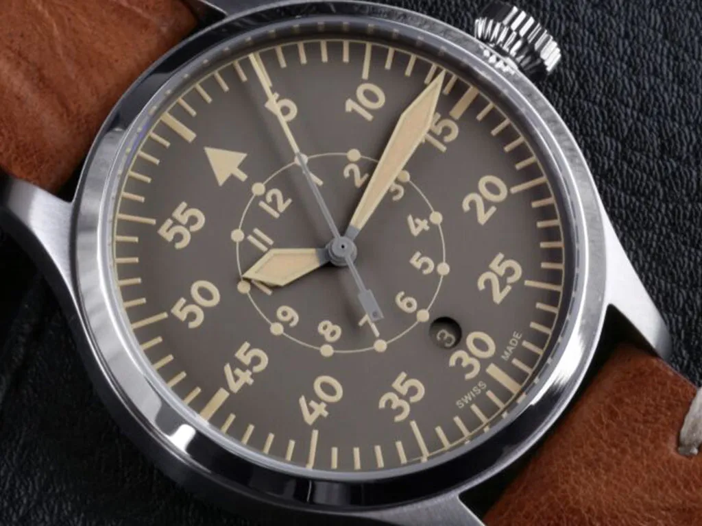 Nav B-Uhr 42 B-Muster Vintage Beige