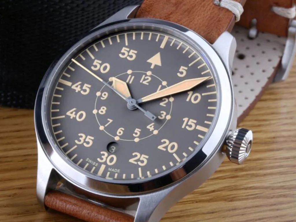 Nav B-Uhr 42 B-Muster Vintage Beige