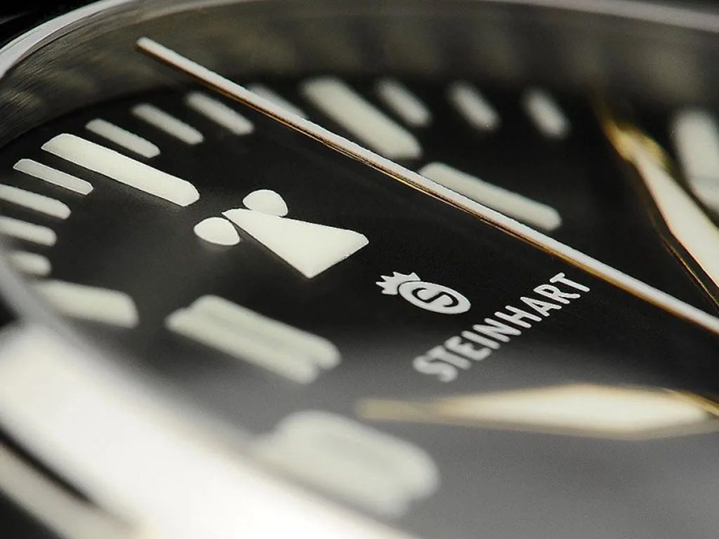 Nav B-Uhr 47mm Premium Automatic