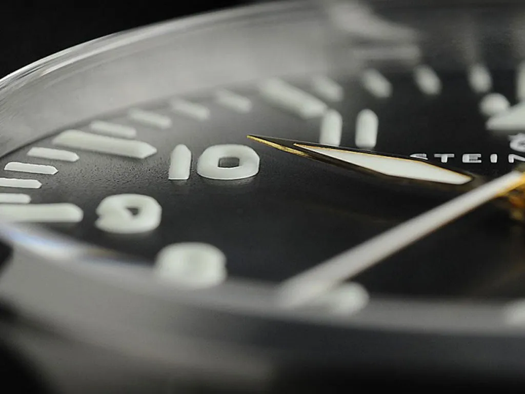 Nav B-Uhr 47mm Premium Automatic