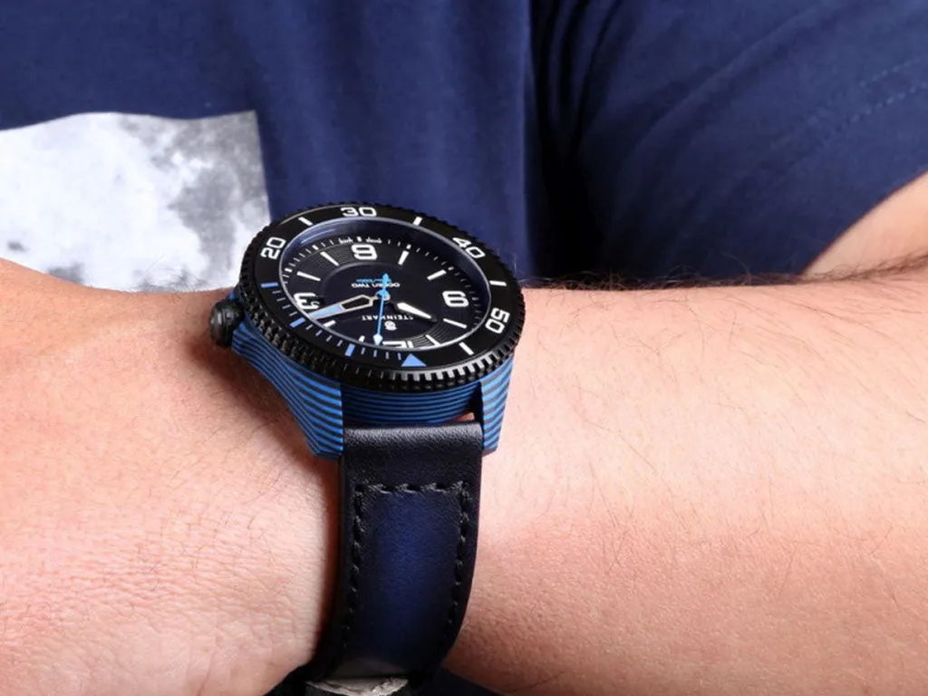 Ocean 2 Premium Carbon Blue