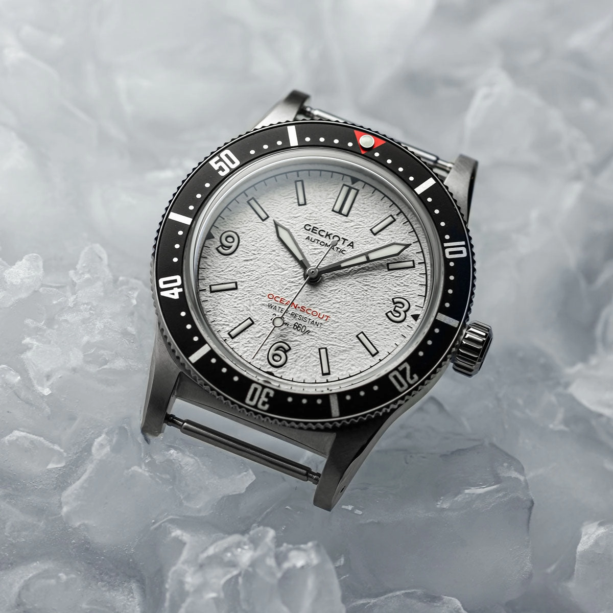 Ocean-Scout Dive Watch - Ice White