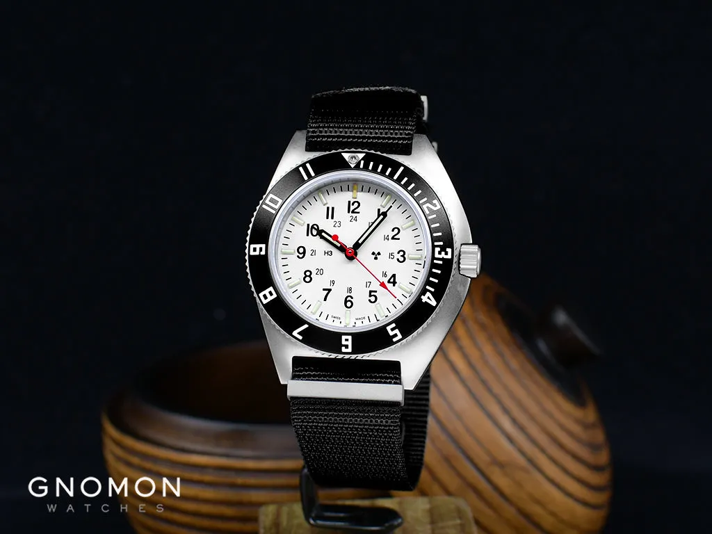 Pilot’s Navigator Stainless Steel Arctic Quartz (SSNAV) - Nylon DEFSTAN Ref. WW194001SS-0503