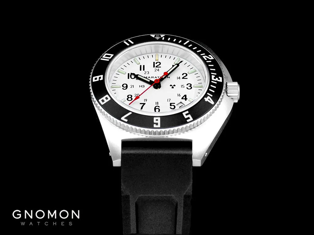 Pilot’s Navigator Stainless Steel Arctic Quartz w/Date (SSNAV-D) - 3-Piece Rubber Strap Kit Ref. WW194013SS-0530