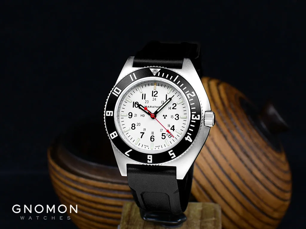 Pilot’s Navigator Stainless Steel Arctic Quartz w/Date (SSNAV-D) - 3-Piece Rubber Strap Kit Ref. WW194013SS-0530